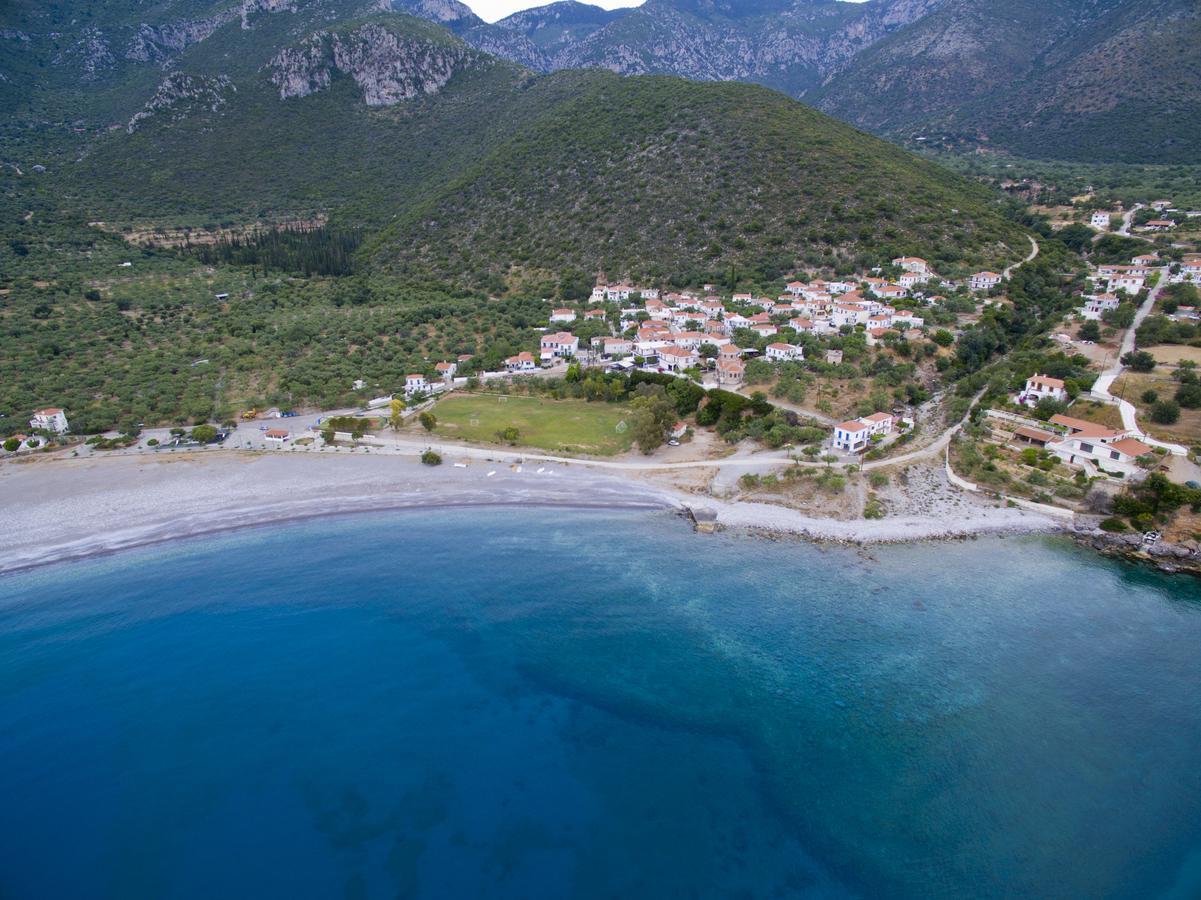 Avra Hotel Kyparission Exterior photo
